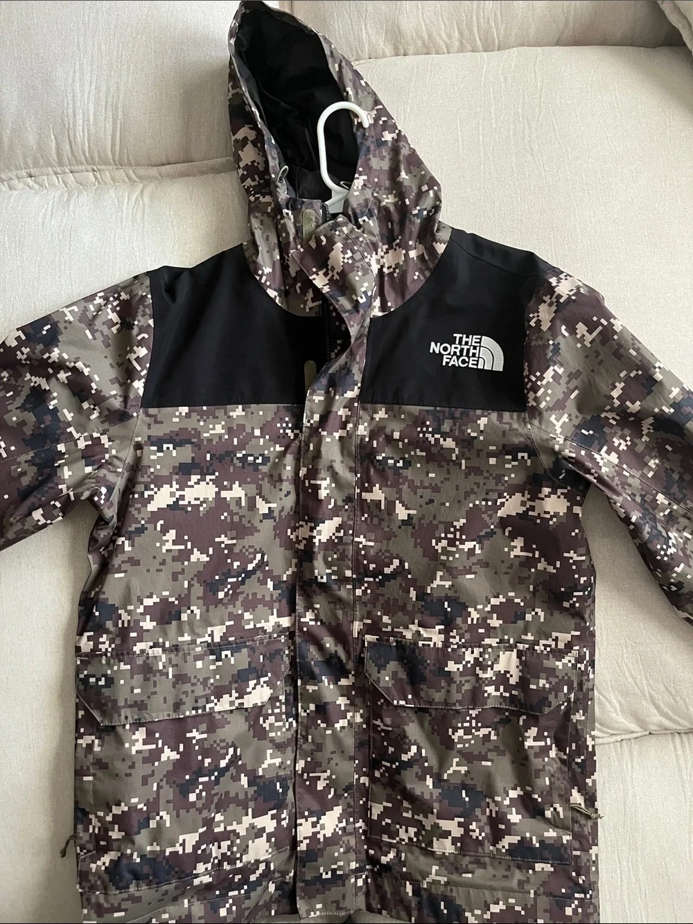 The North Face Men’s Waterproof Digital Camo Hooded Raincoat - Olive & Black